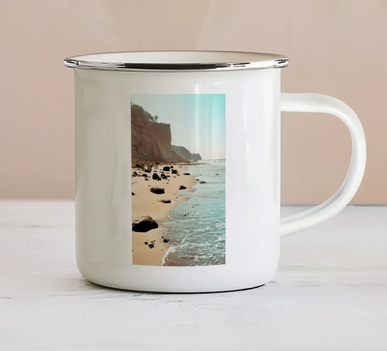 Early Waves tazza in smalto da Sebastian Hilgetag
