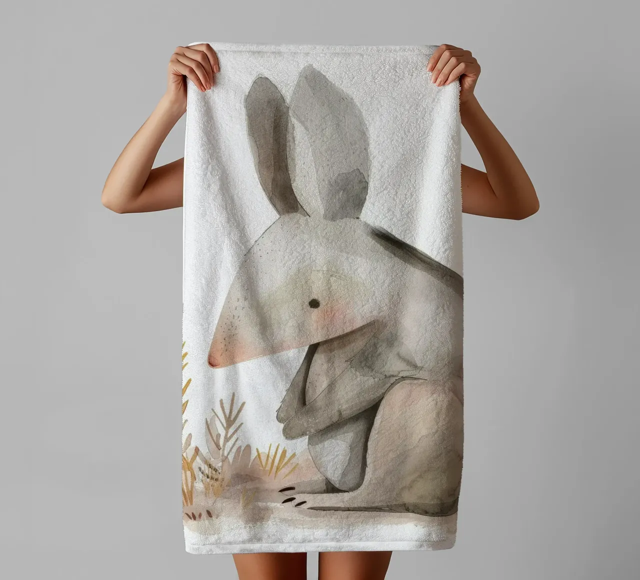 Ilustración en acuarela de un marsupial estilizado entre follaje toalla de baño de DesignDoodle