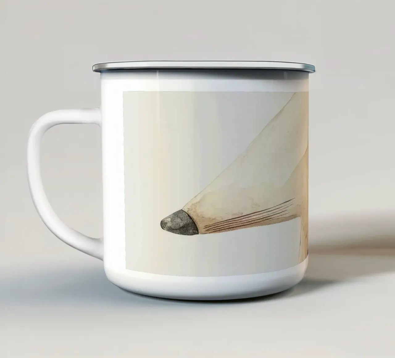 Illustrazione ad acquerello di un animale stilizzato simile a un toporagno tazza in smalto da DesignDoodle