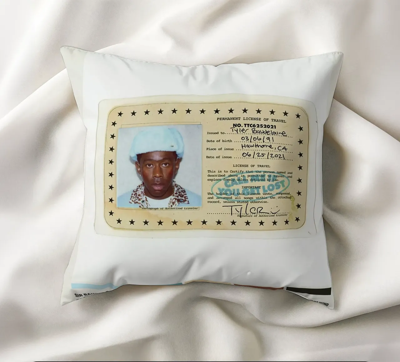 Minimalist Album Tyler The Creator - Call Me If You Get Lost Kissen von edanfargol