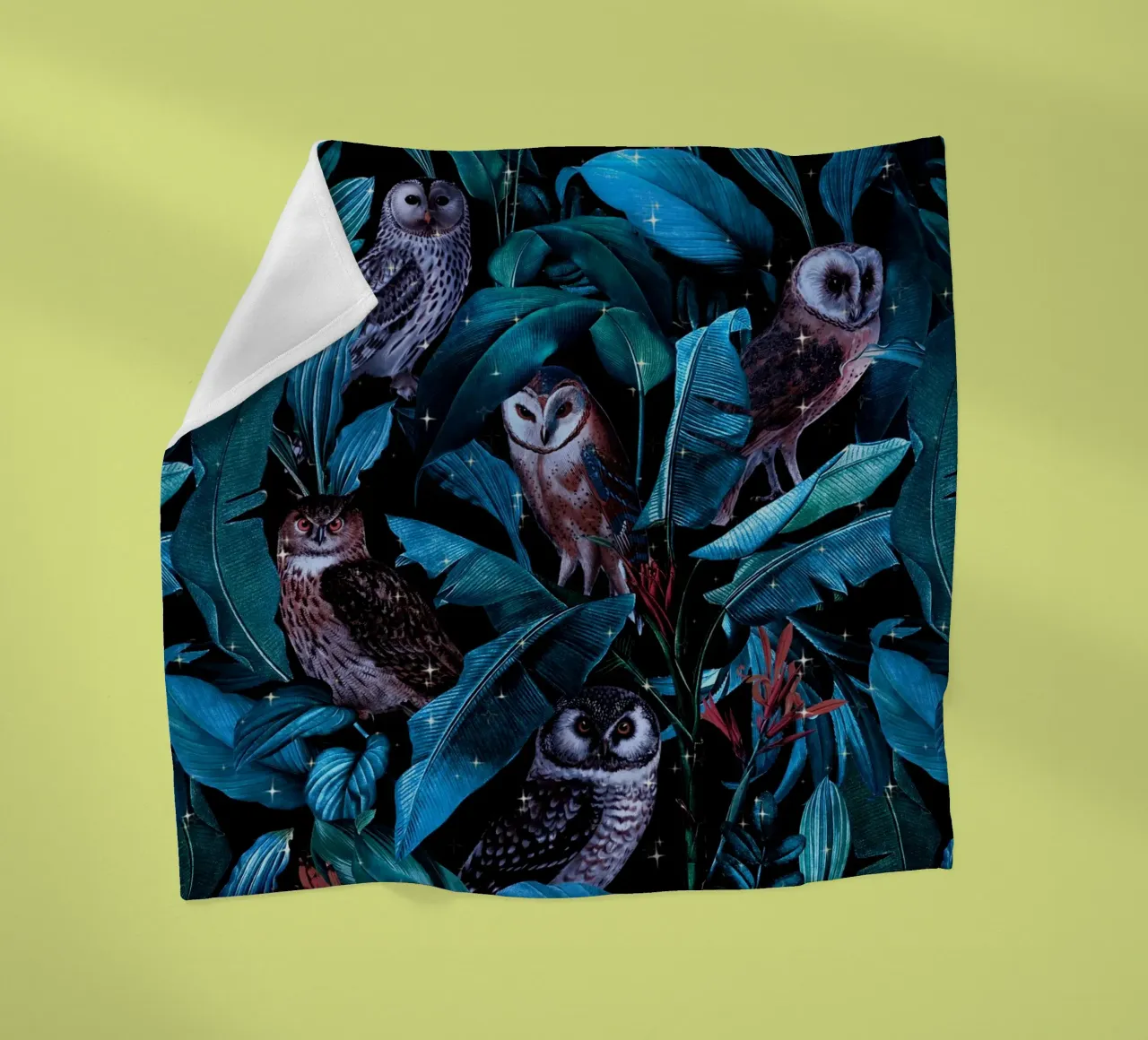 Owl and Leaf Garden coperta in pile da burcukorkmazyurek