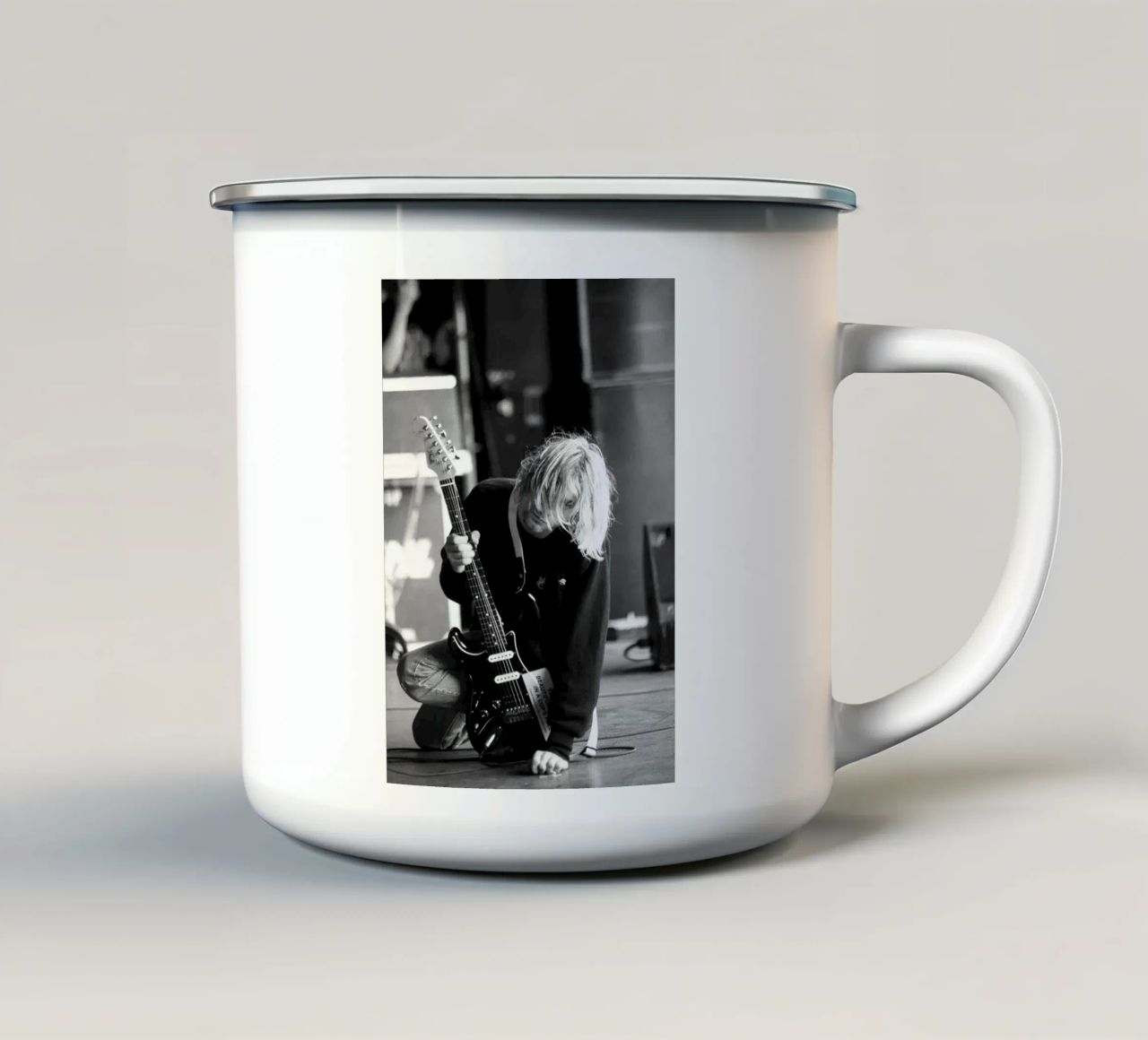 Kurt Cobain tazza in smalto da Mark shop