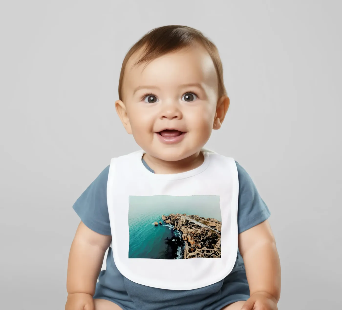 Infinity Coast bavaglino da Sebastian Hilgetag