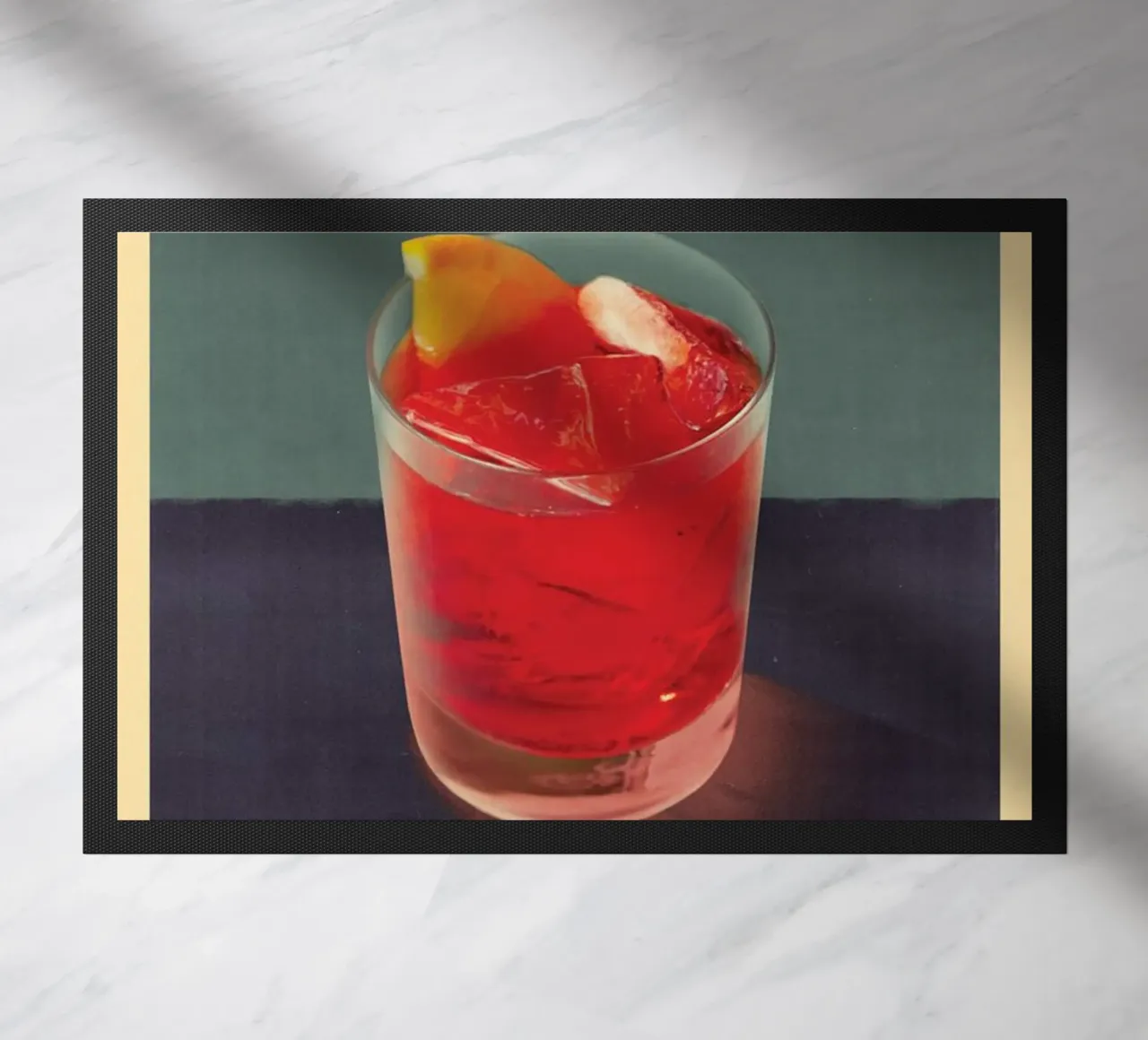 Der Negroni Fußmatte von cosmos studio