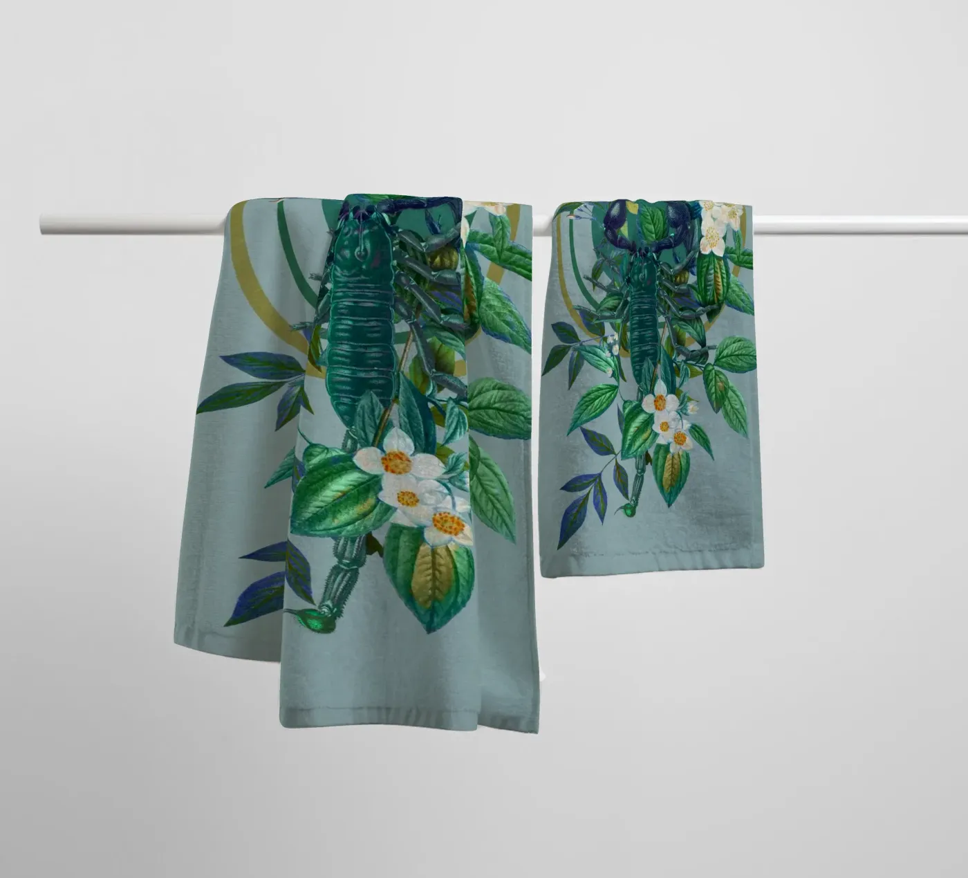 SCORPIO badhanddoek van burcukorkmazyurek