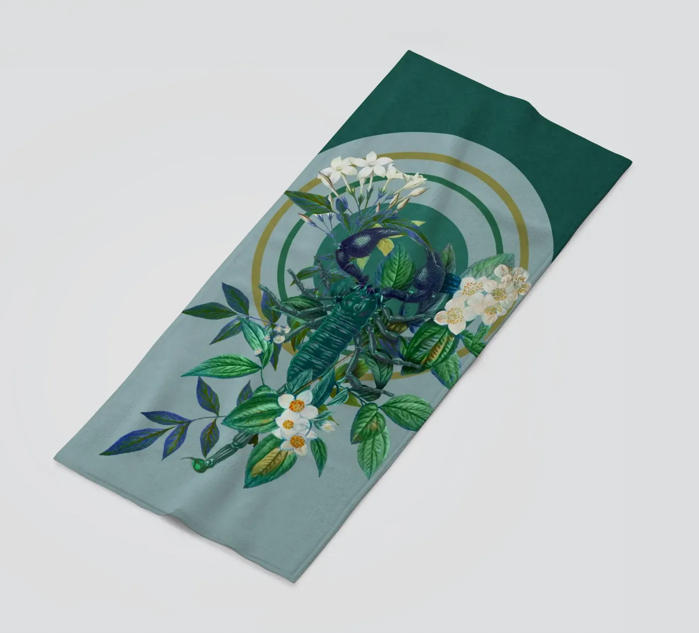 SCORPIO strandhanddoek van burcukorkmazyurek