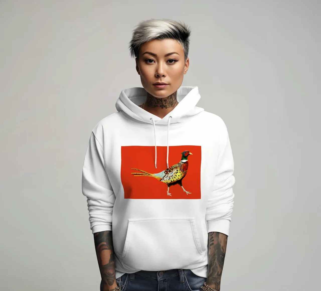Strutting Pheasant On Orange felpa con cappuccio da Alice Straker