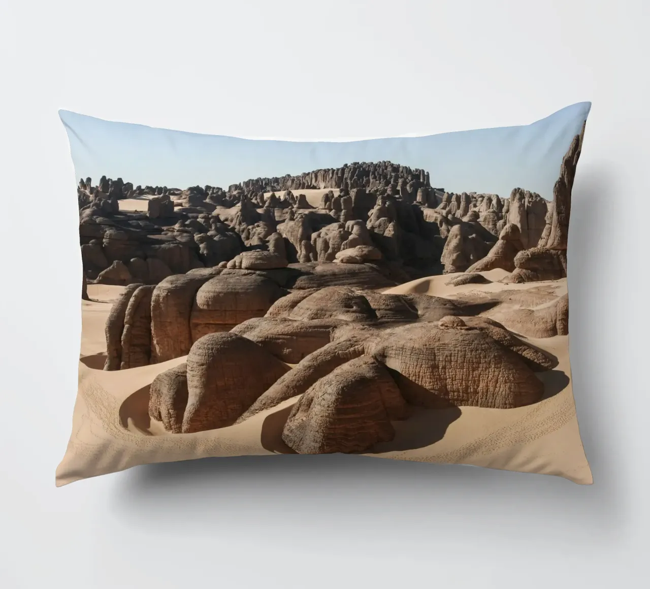 Rocks in the Sahara cuscino da photolovers