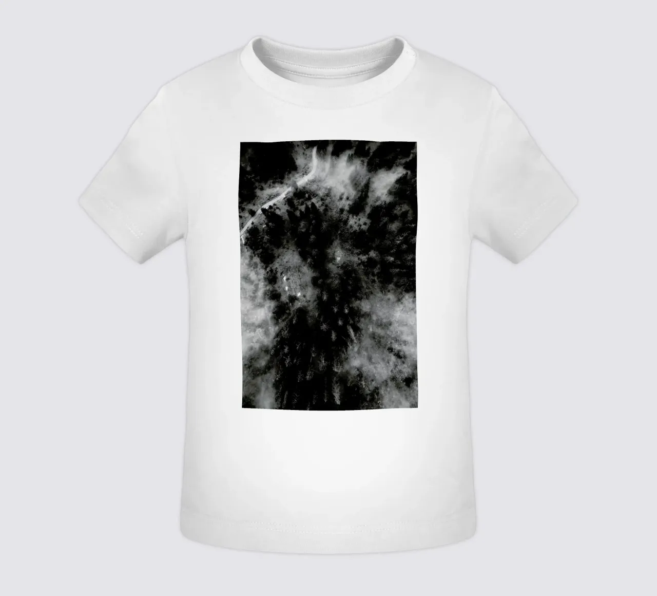 Tree Tops In The Clouds maglietta neonato da Sebastian Hilgetag