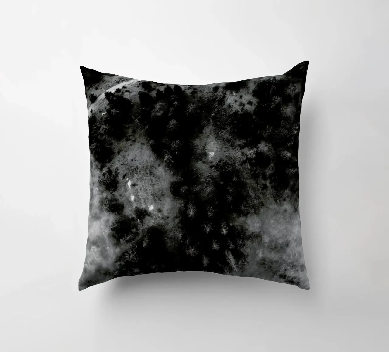 Tree Tops In The Clouds cuscino da Sebastian Hilgetag