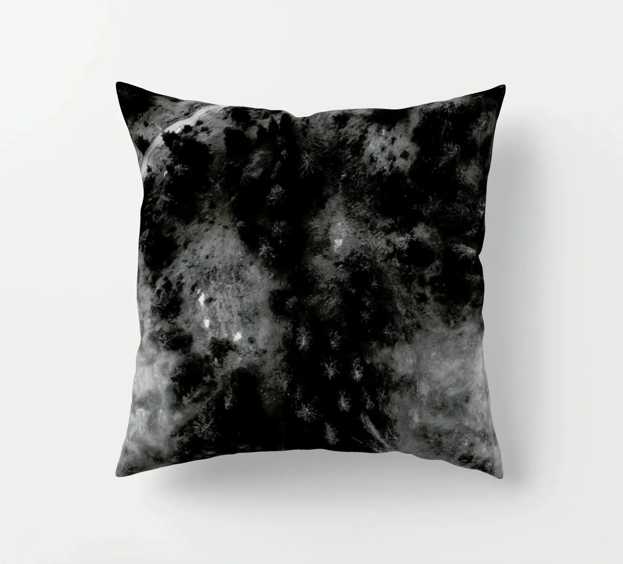 Tree Tops In The Clouds cuscino da Sebastian Hilgetag