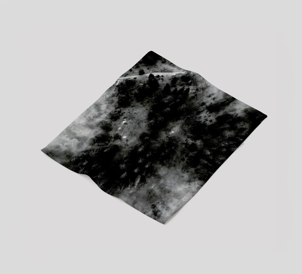 Tree Tops In The Clouds coperta in pile da Sebastian Hilgetag