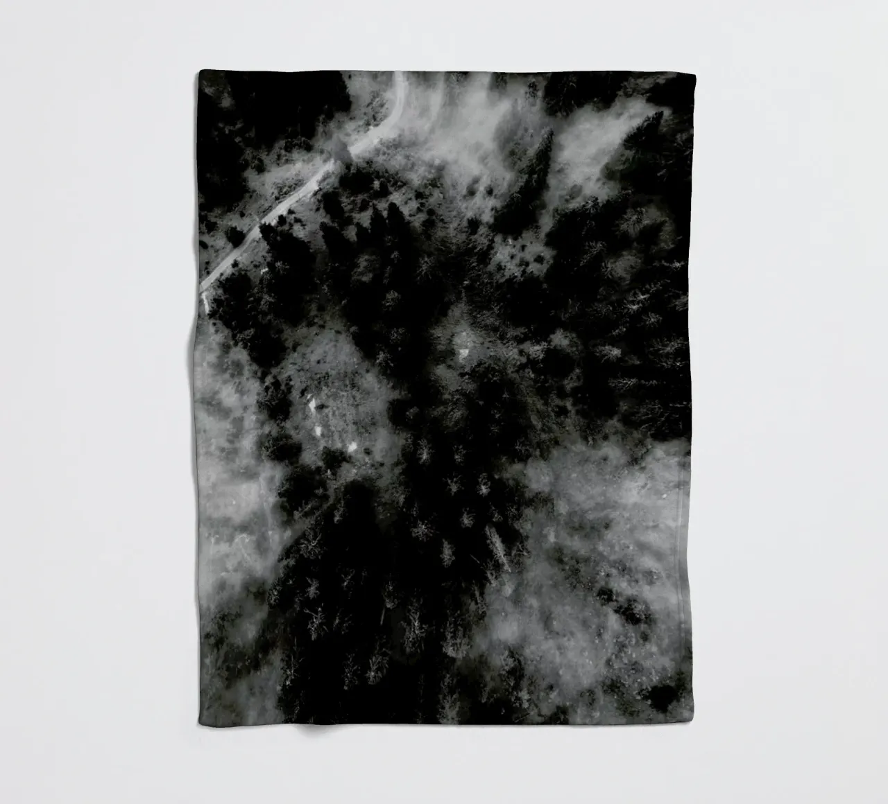 Tree Tops In The Clouds coperta in pile da Sebastian Hilgetag