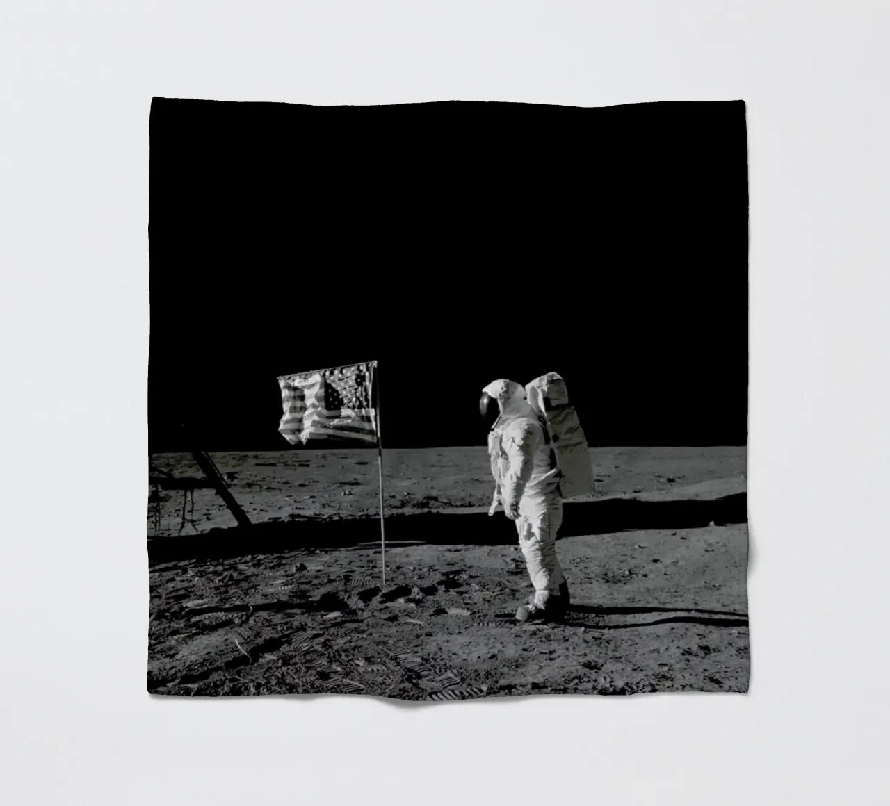 Moon Landing coperta in pile da Vintage by JUNIQE