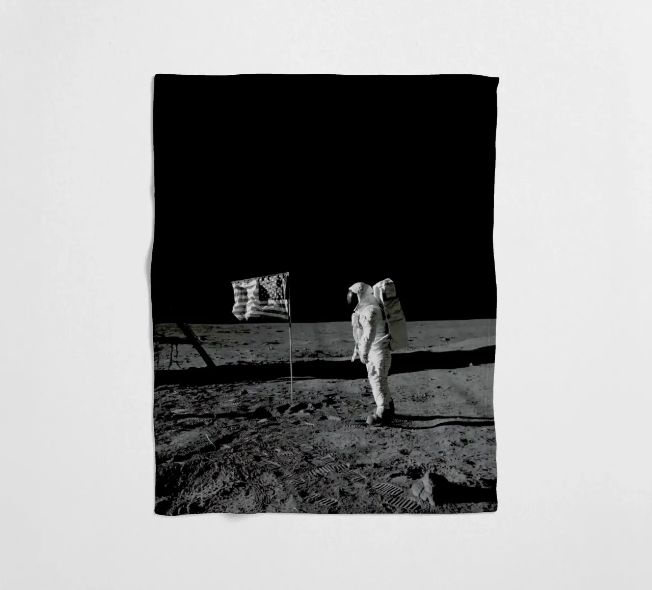 Moon Landing coperta in pile da Vintage by JUNIQE