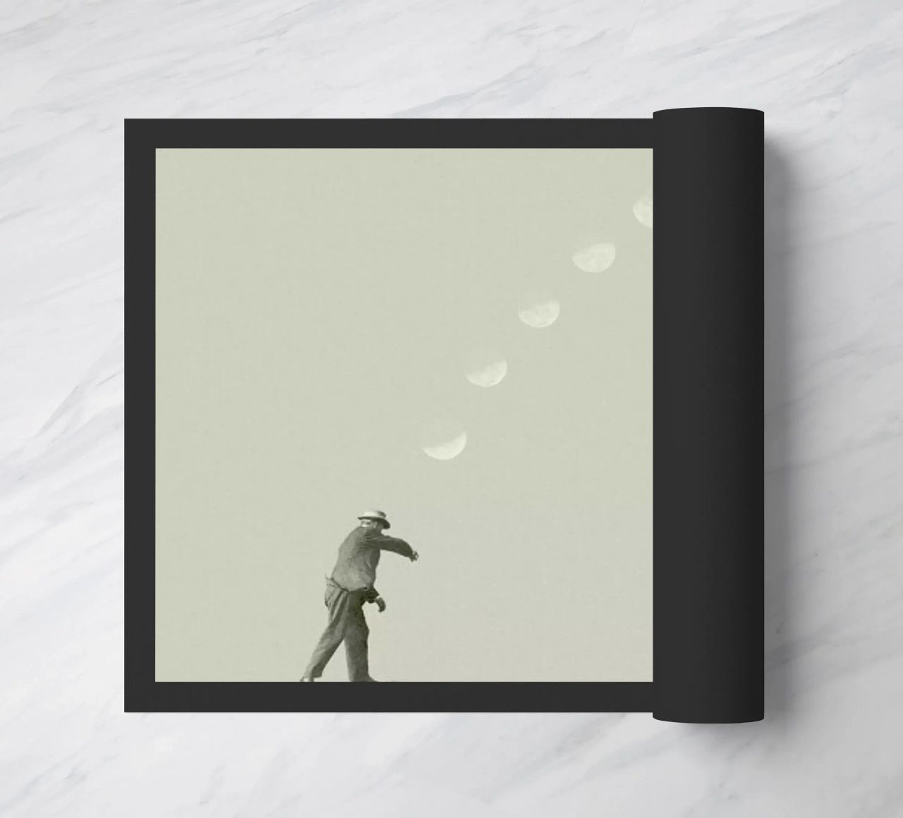 Moon Cycle zerbino da Maarten Léon
