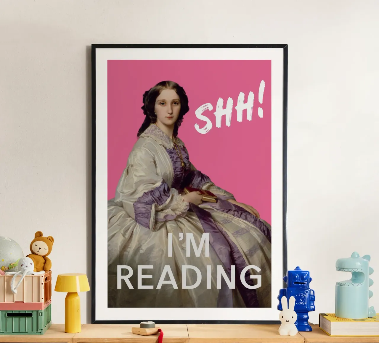 Shh I'm reading Pink Art poster con telaio in legno da GraceDigitalArtCo
