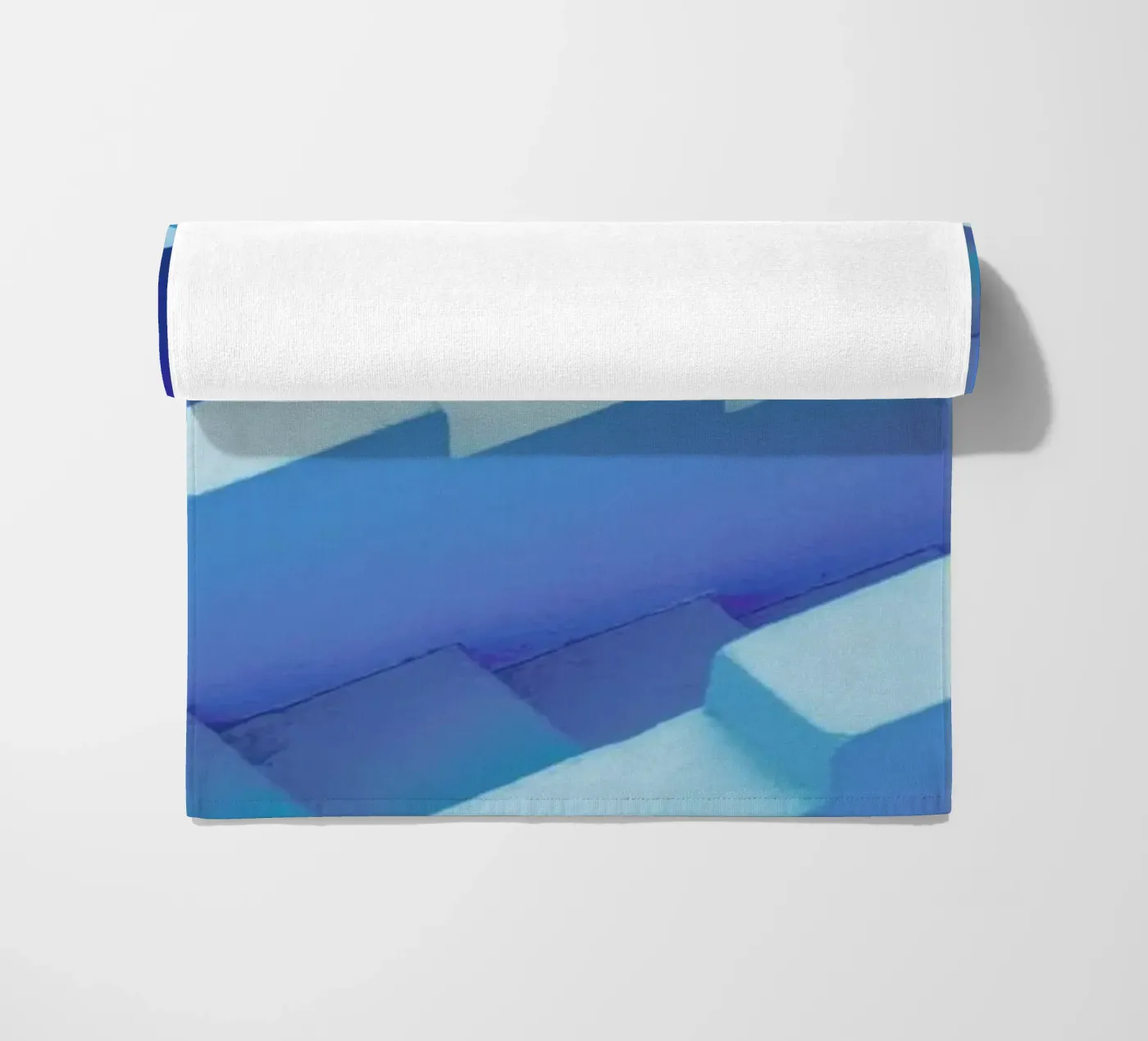 Blue Maze telo mare da Rupert Höller