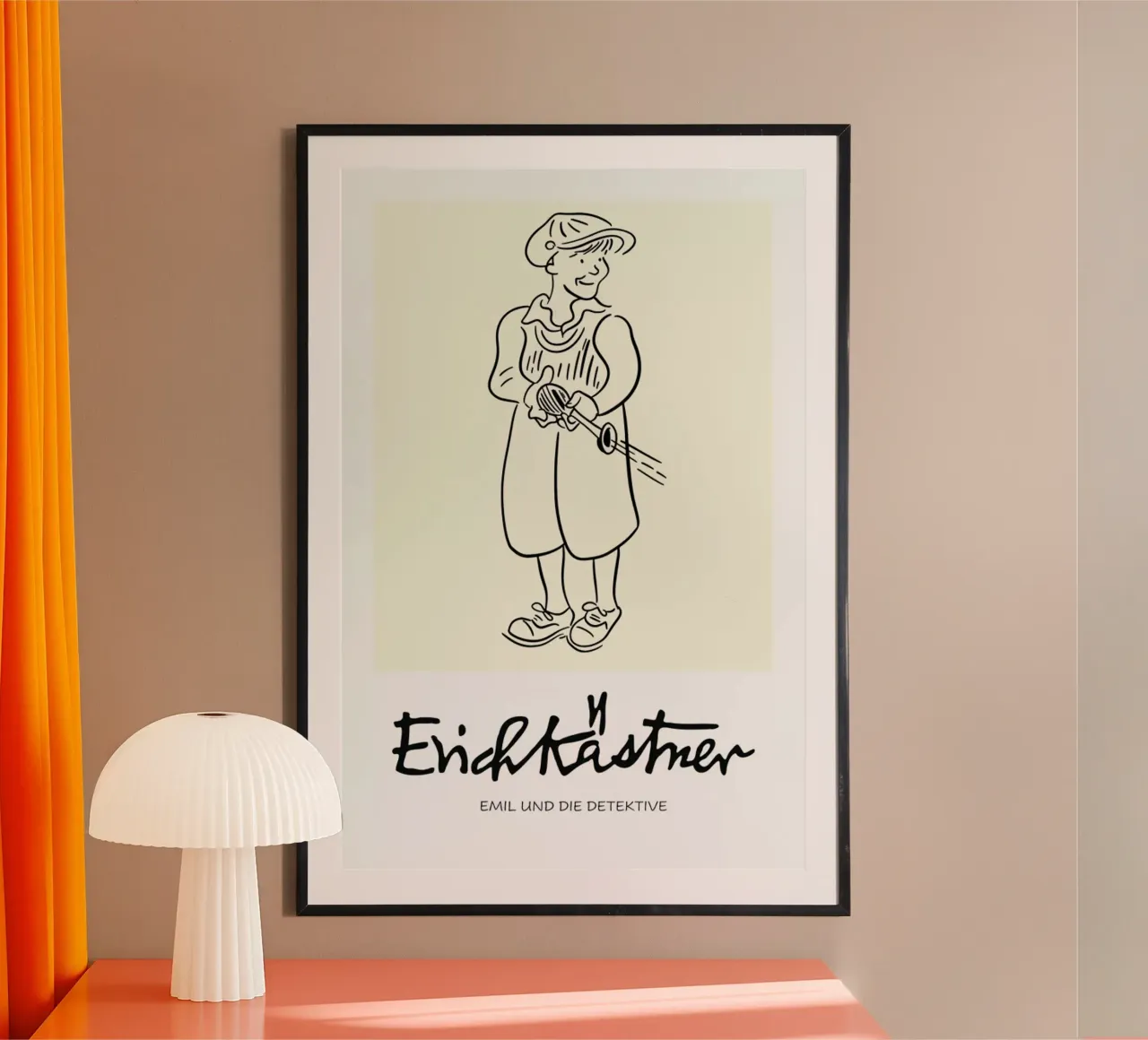 Erich Kästner 4 poster con telaio in alluminio da Little Flourishes
