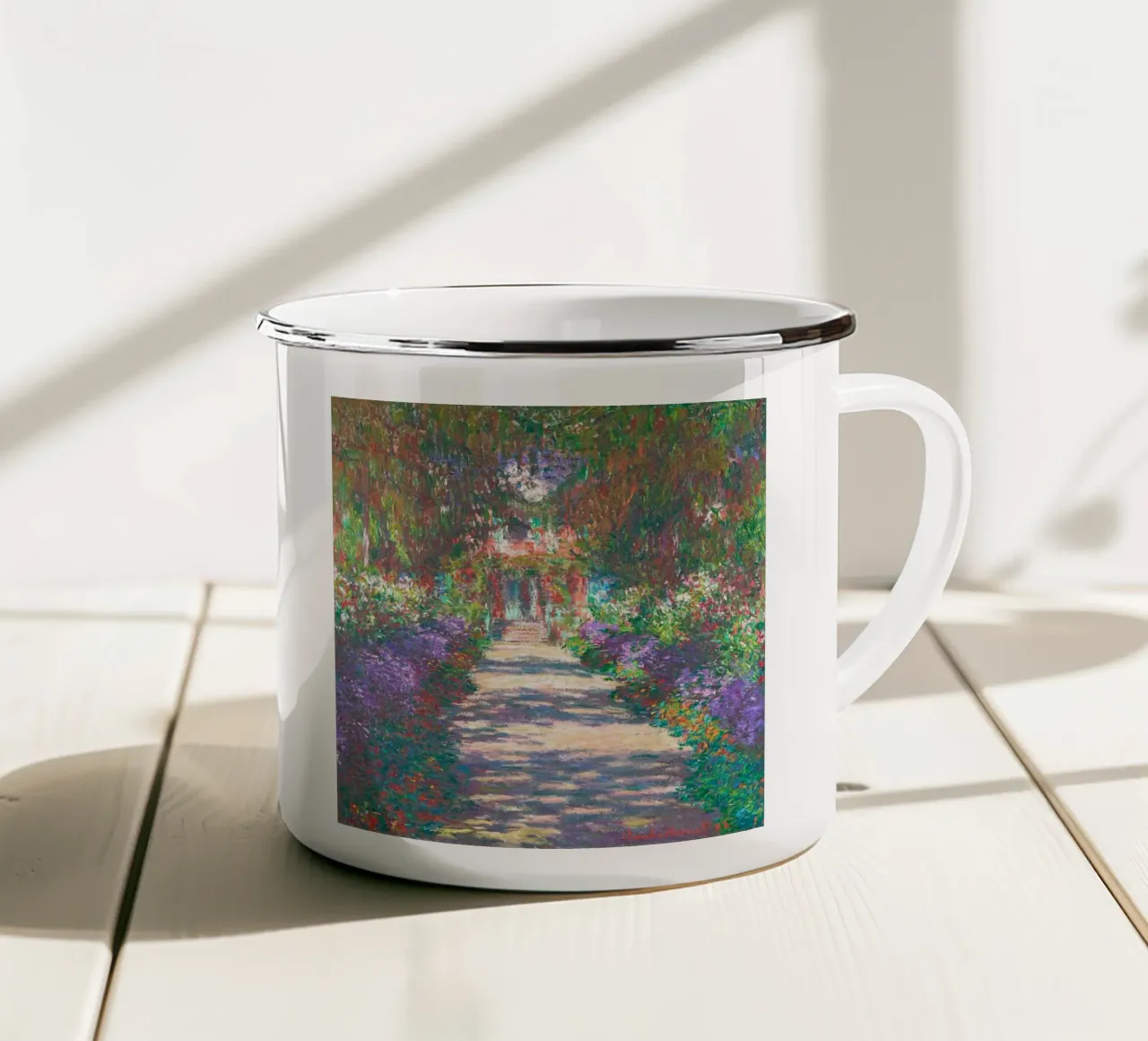 Il sentiero di Claude Monet nel Giardino di Monet a Giverny tazza in smalto da Monet Art Prints