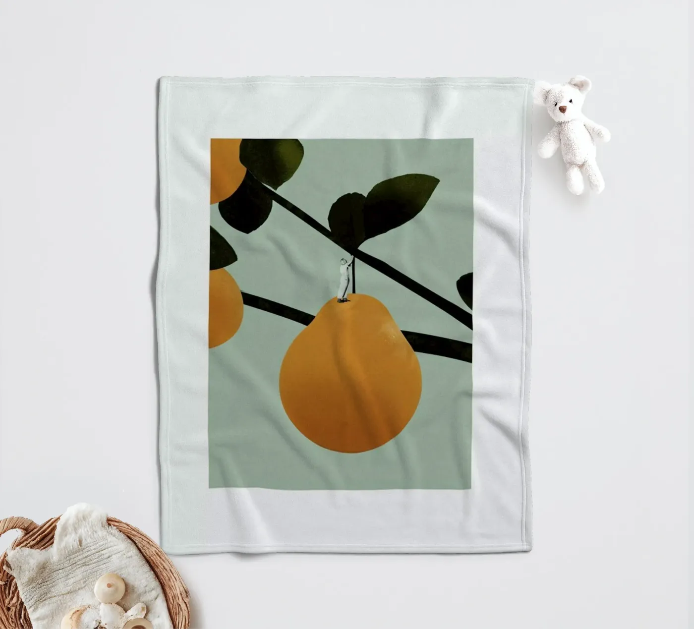 Tree Decoration Fleecedecke von Maarten Léon