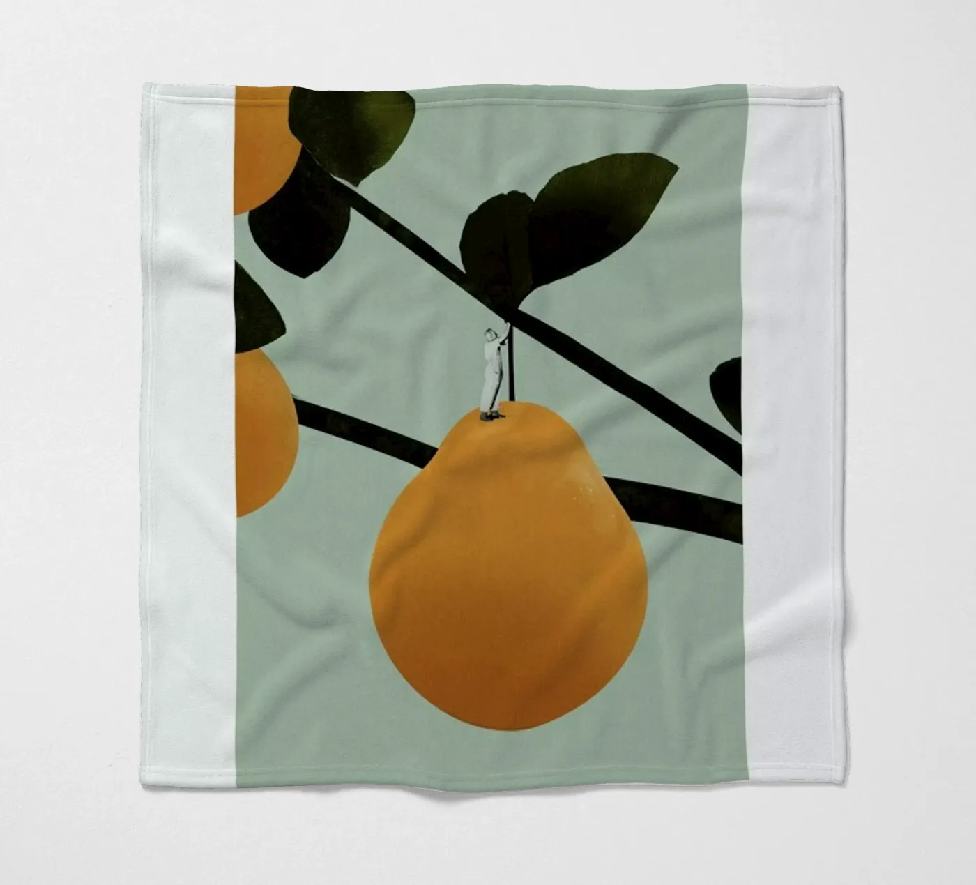 Tree Decoration Fleecedecke von Maarten Léon