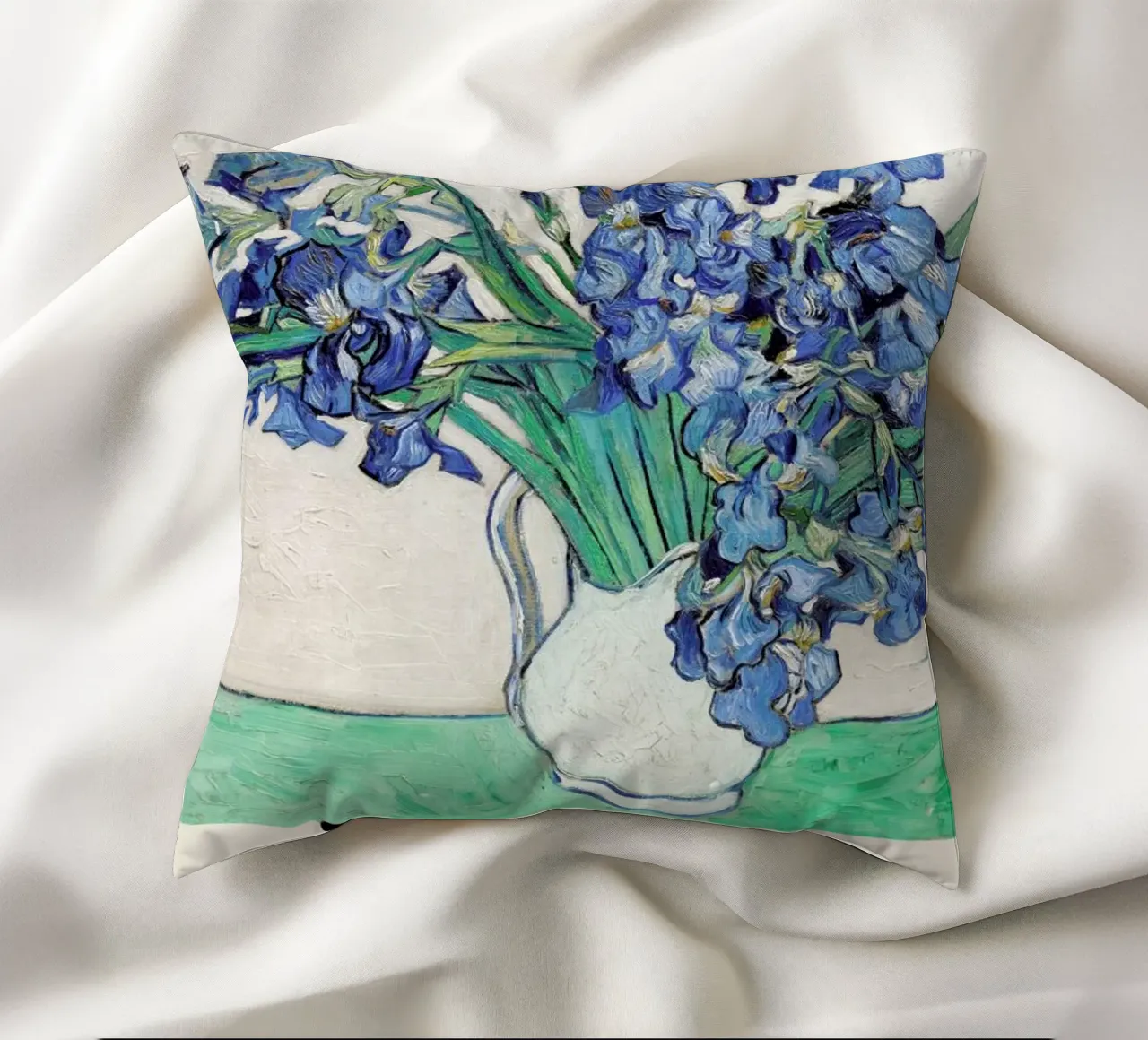 Signed, Vincent – Irises 2 cuscino da Vintage by JUNIQE