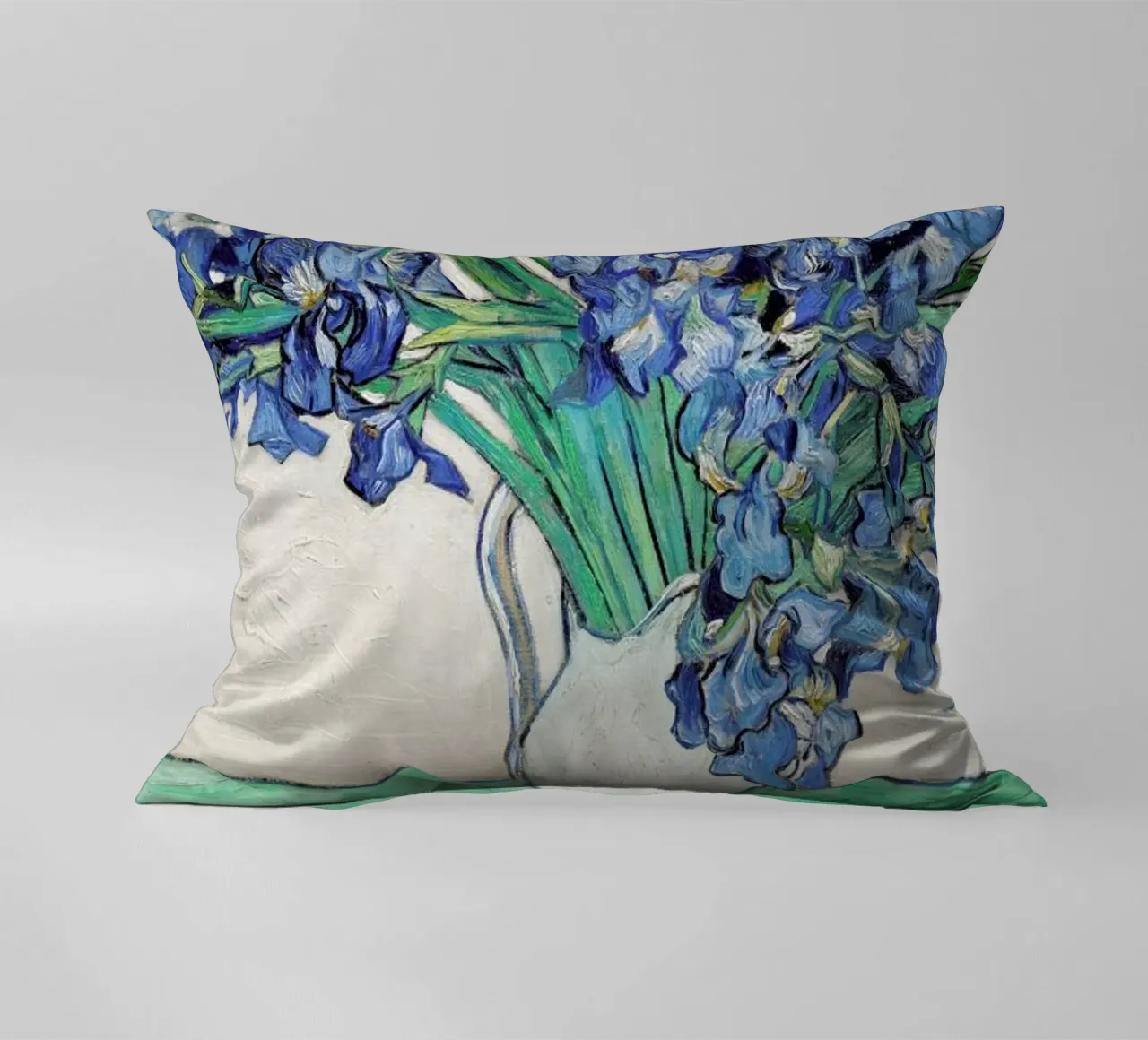 Signed, Vincent – Irises 2 cuscino da Vintage by JUNIQE