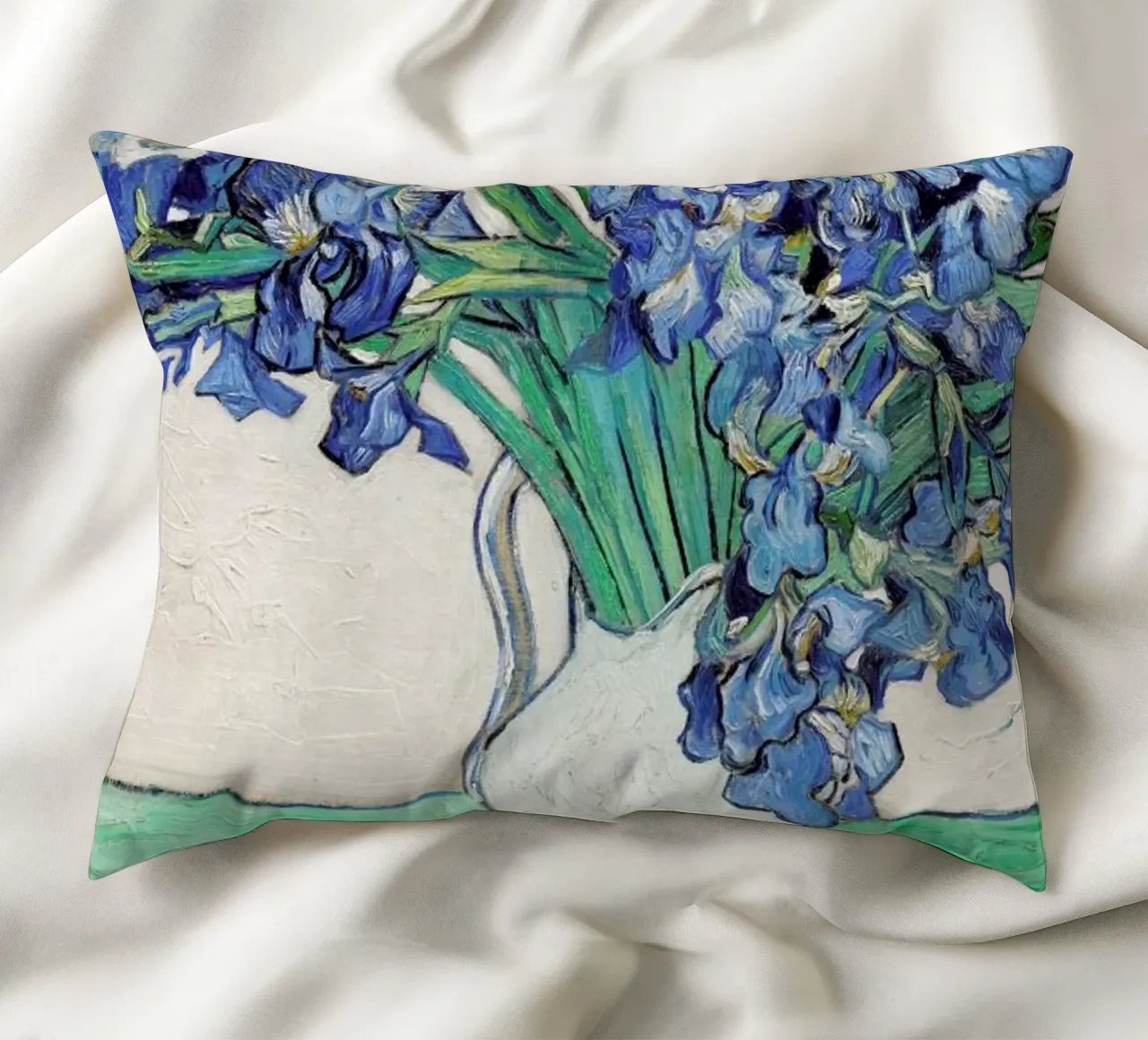 Signed, Vincent – Irises 2 cuscino da Vintage by JUNIQE