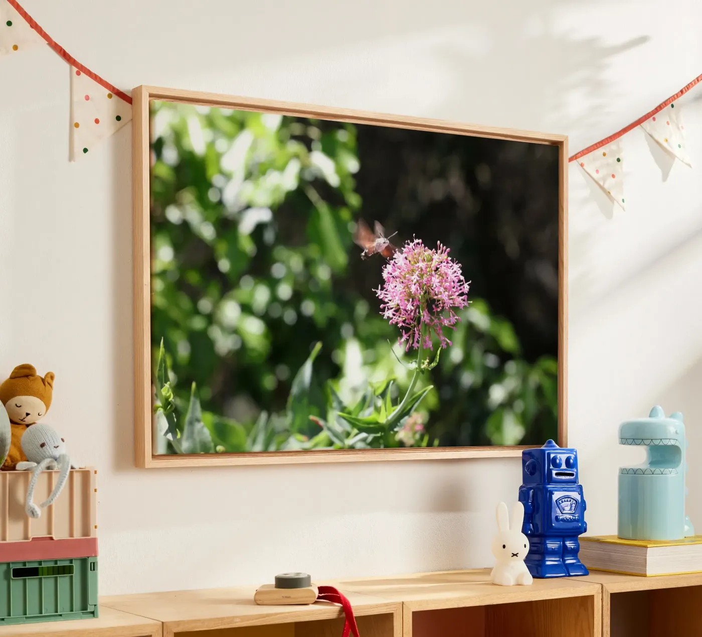 Il fiore e la farfalla tela da Alexandra Joseph Fotomomente