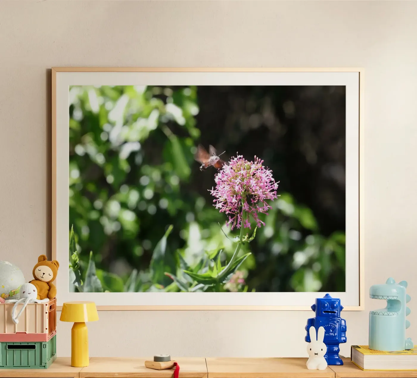 The flower and the butterfly poster da Alexandra Joseph Fotomomente