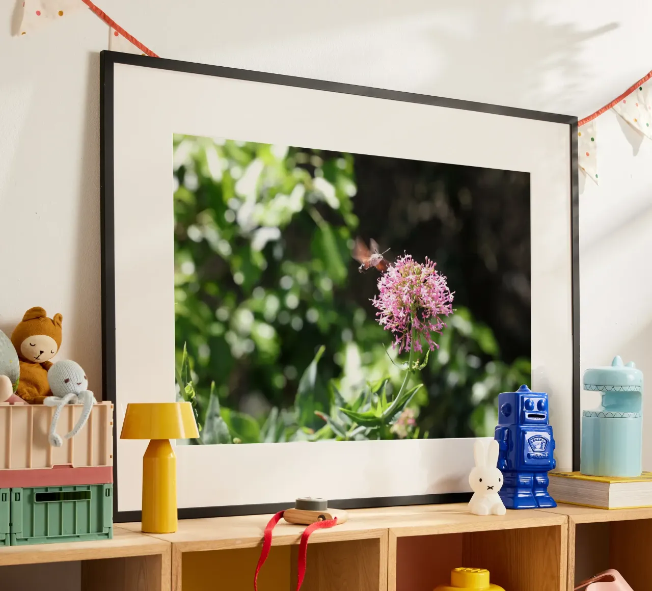 The flower and the butterfly poster da Alexandra Joseph Fotomomente