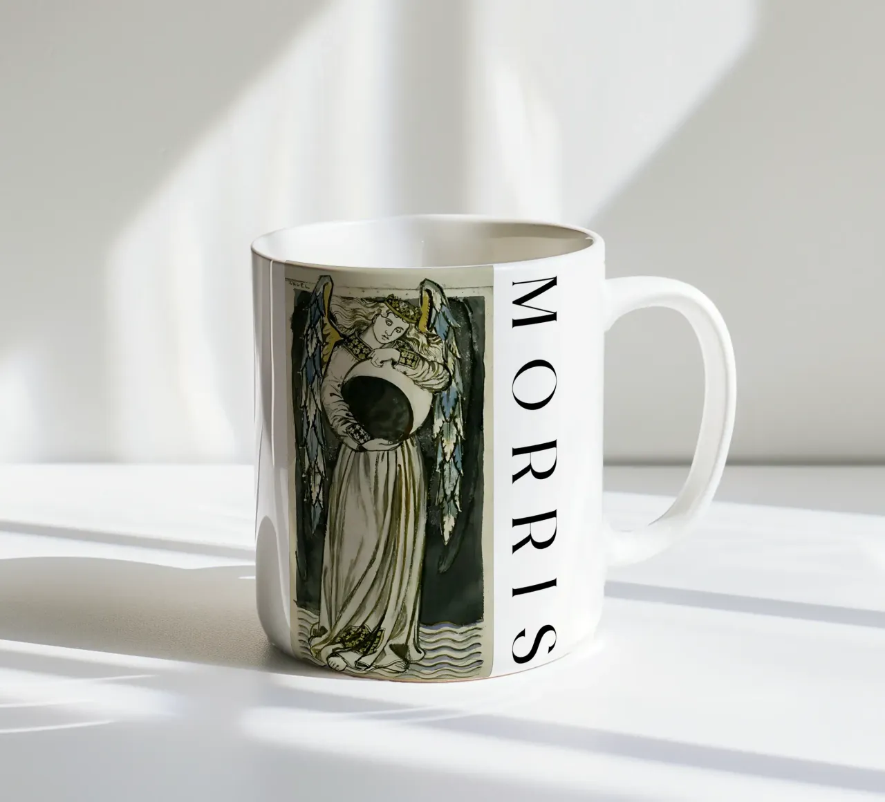 Angelo notturno con in mano una luna calante di William Morris tazza in ceramica da careytowne1