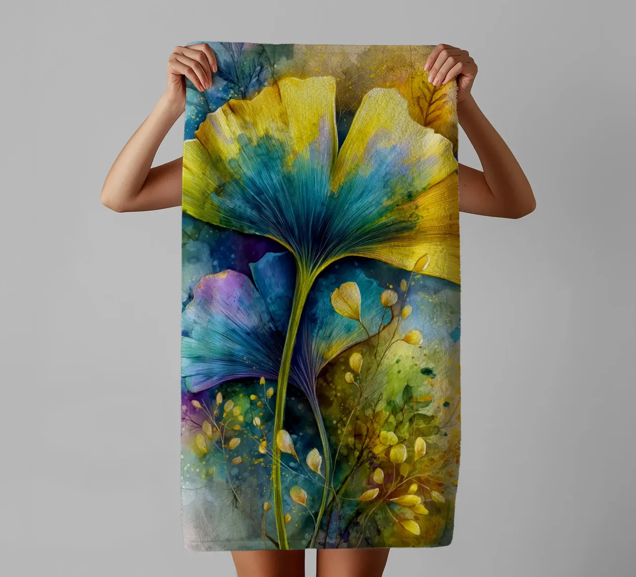Foglie di ginkgo gialle e blu asciugamano da bagno da Justyna Jaszke JBJart