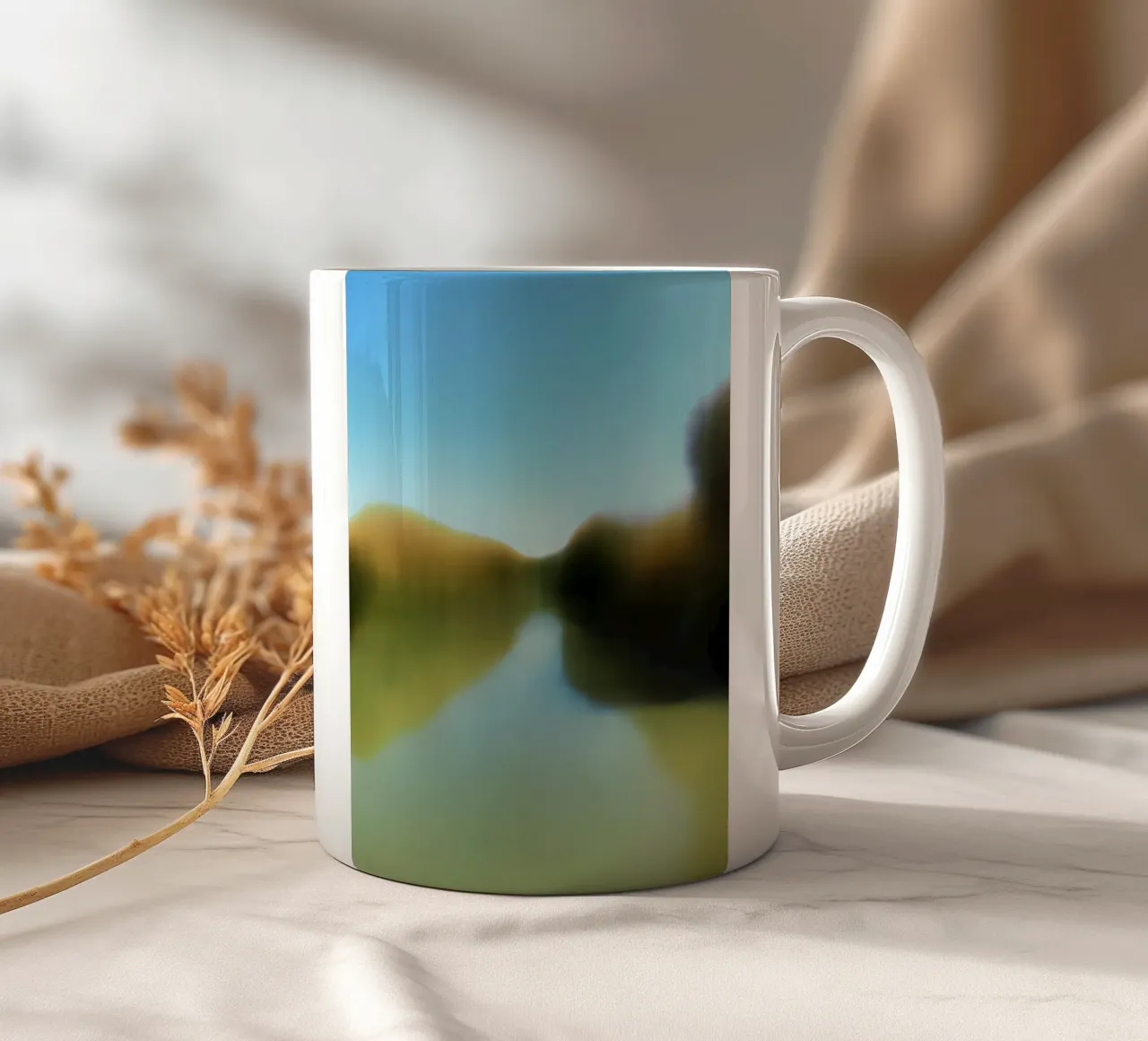 A Quiet Island tazza in ceramica da Angelo Cerantola