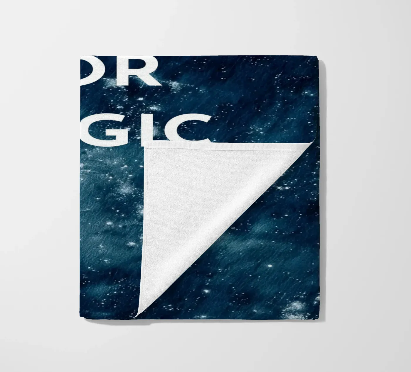 Fate spazio alla magia telo mare da Words by Niki