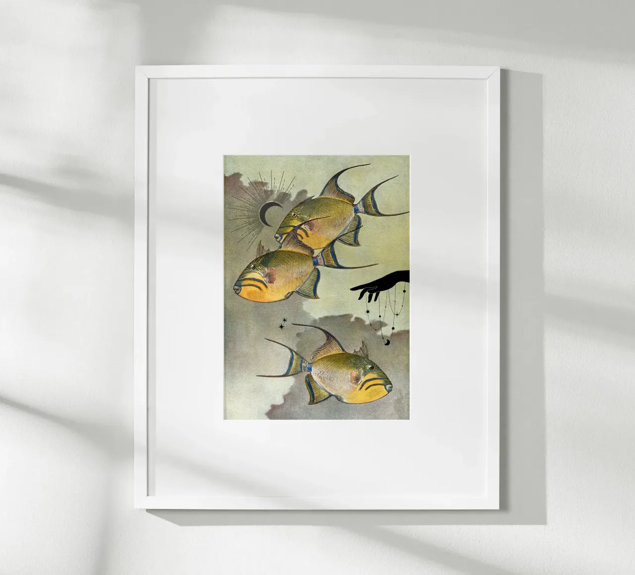 Poisson tigre et talisman - Press Play Art Print Collage poster avec cadre en plastique de Press Play Art Prints