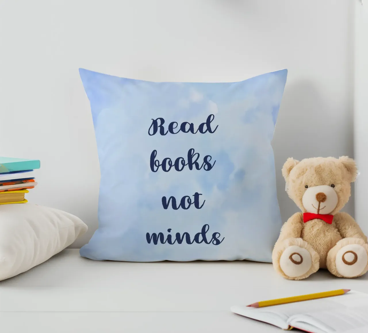 Read Books, Not Minds cuscino da Words by Niki