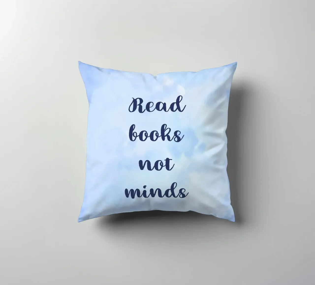 Read Books, Not Minds cuscino da Words by Niki