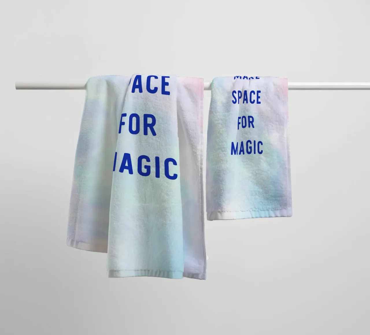 Make Space for Magic toalla de baño de Words by Niki
