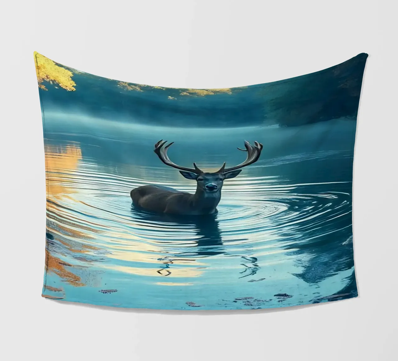 Cervi in un fiume tranquillo coperta in pile da Wild Beauty