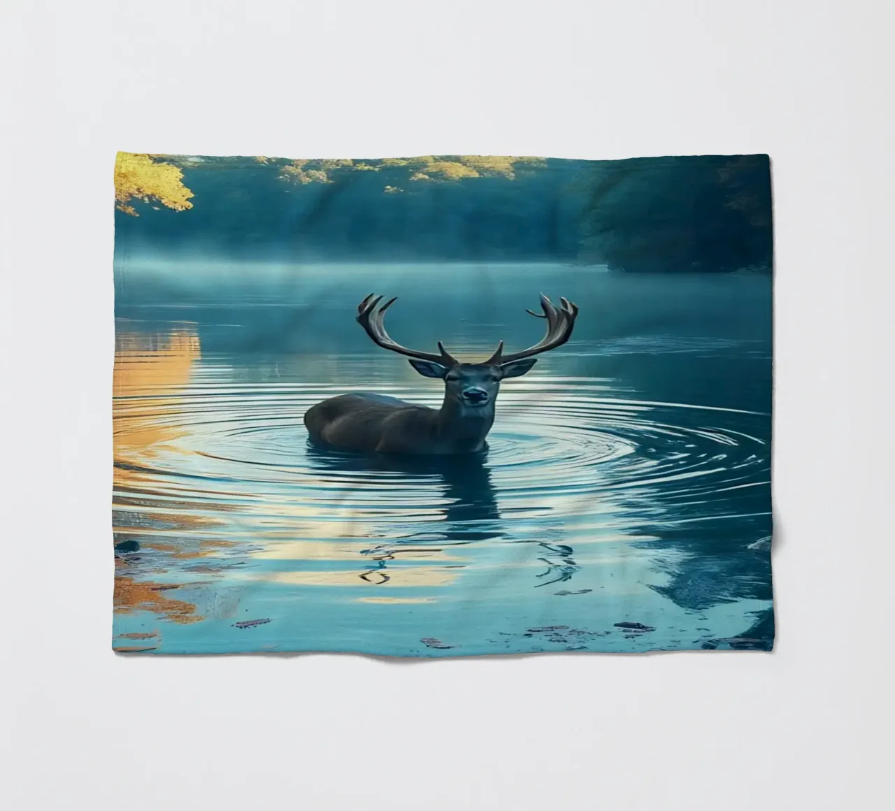 Cervi in un fiume tranquillo coperta in pile da Wild Beauty