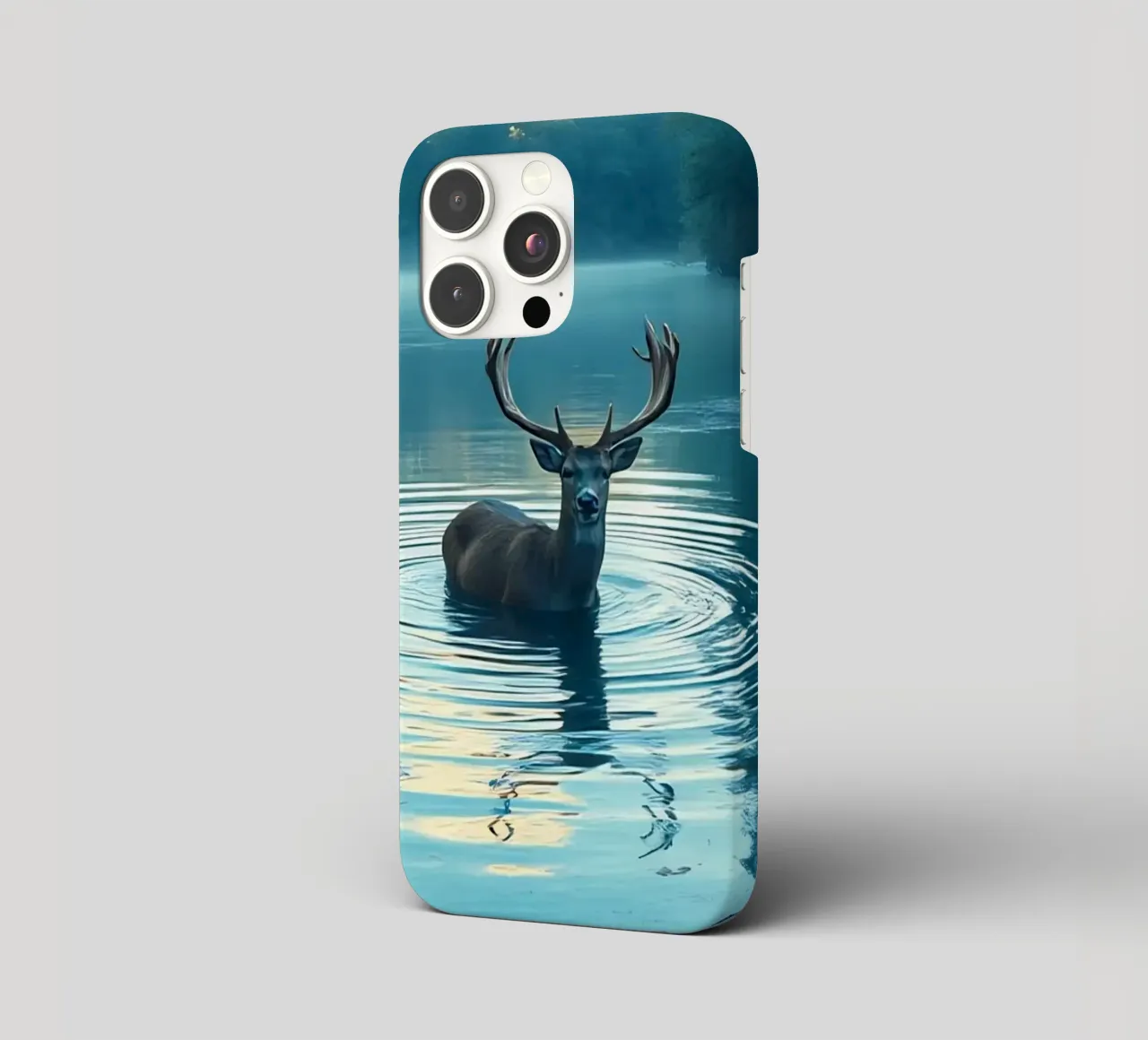 Cervi in un fiume tranquillo cover iphone da Wild Beauty