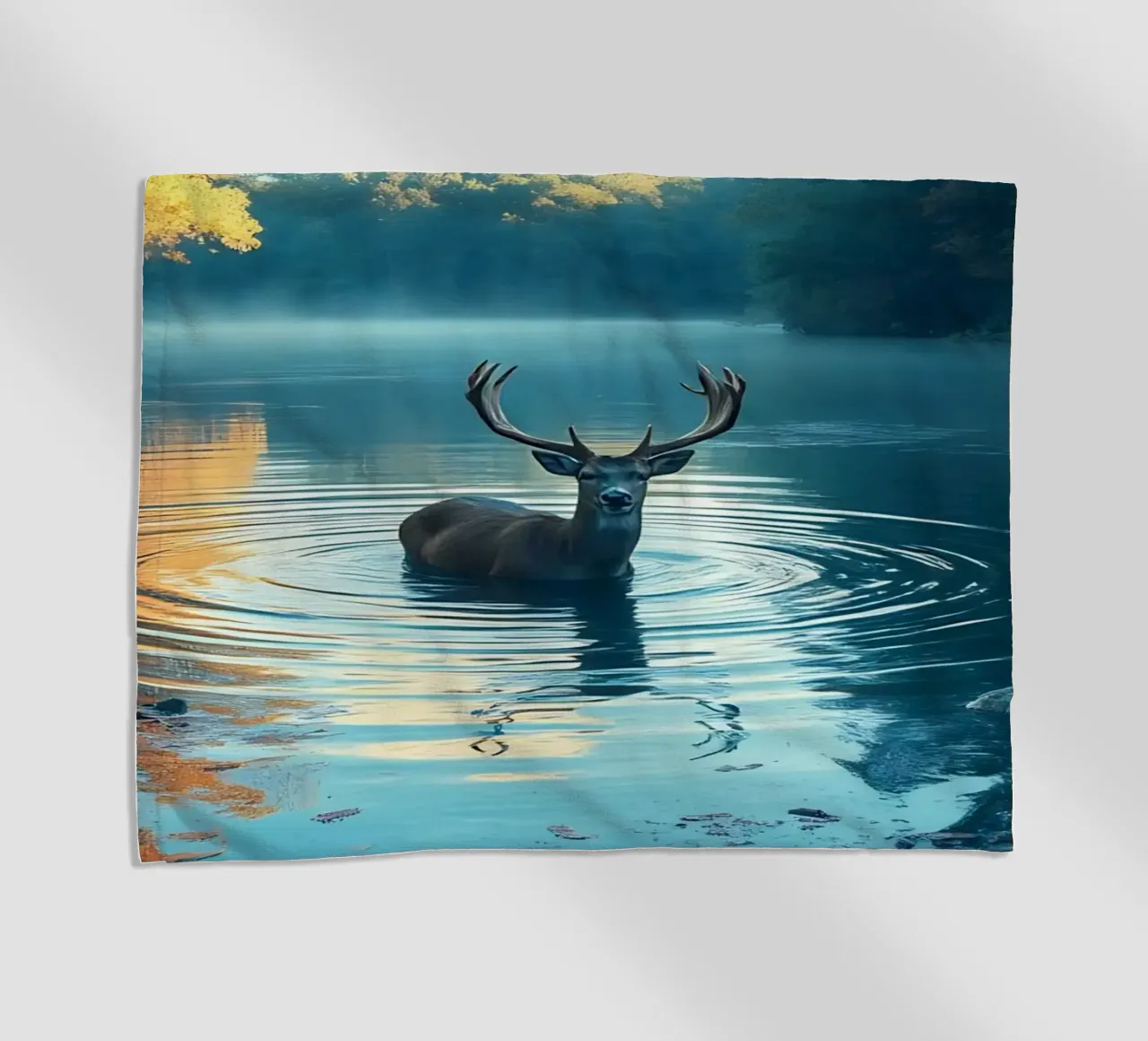 Cervi in un fiume tranquillo telo mare da Wild Beauty