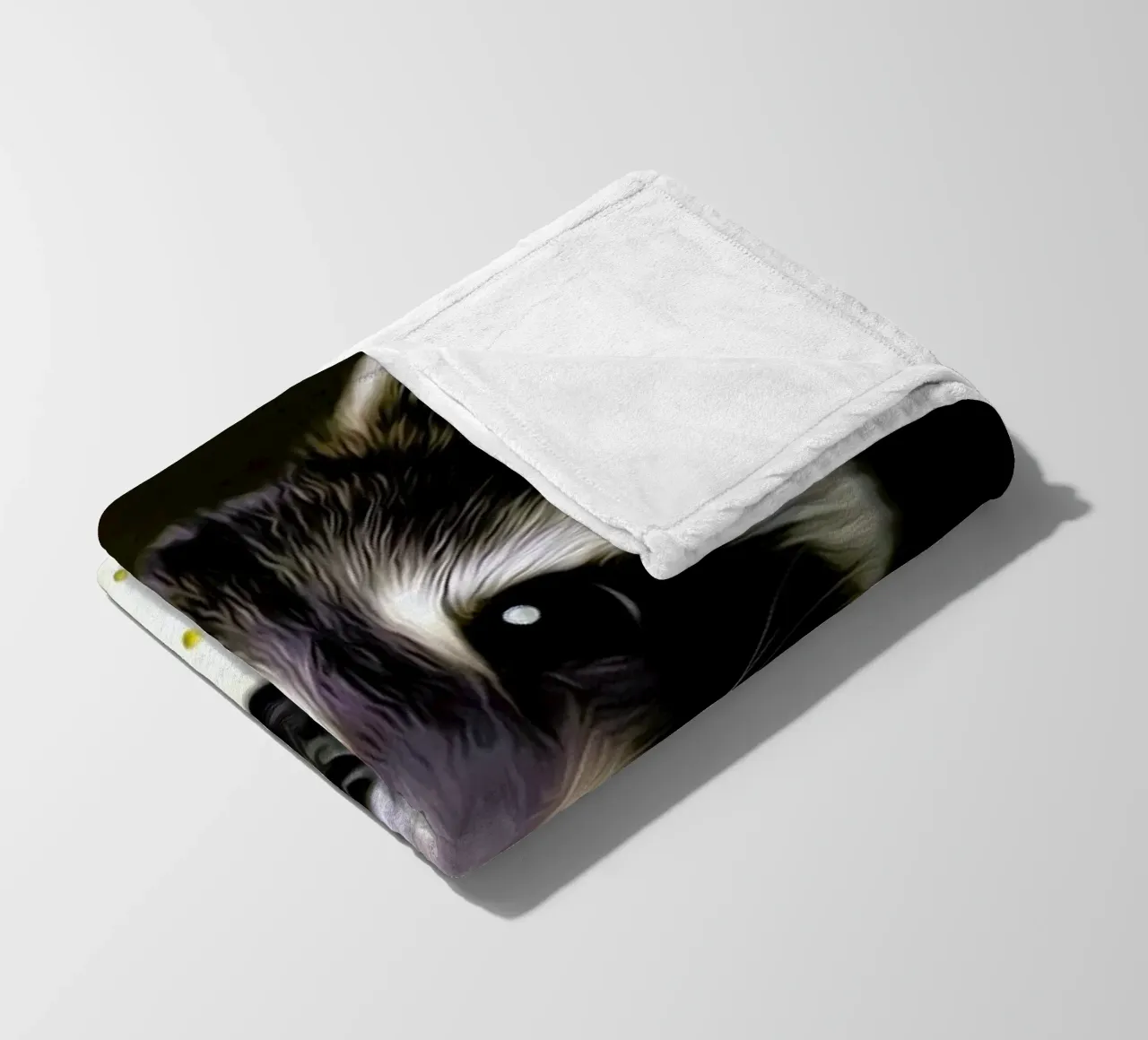 Coon fleece blanket by Tein Lucasson