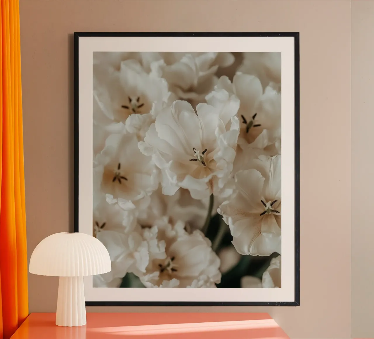 Lujo neutro poster con marco de madera de PhotoVibe Decor
