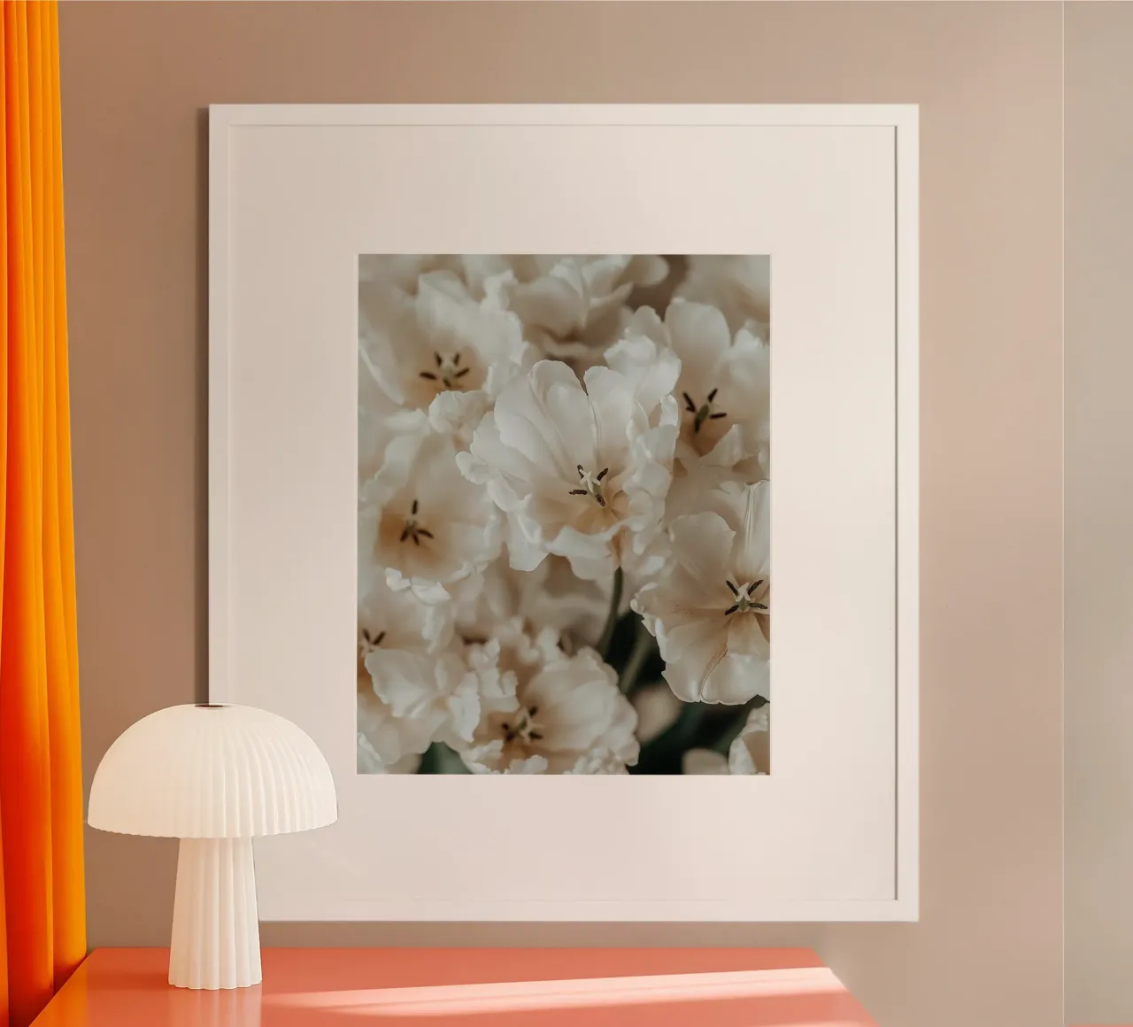 Lujo neutro poster con marco de madera de PhotoVibe Decor