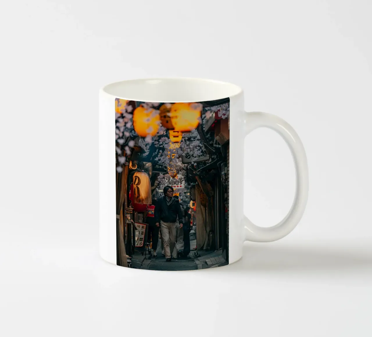 Scena di strada a Tokyo, Giappone tazza in ceramica da Marcel Bisig