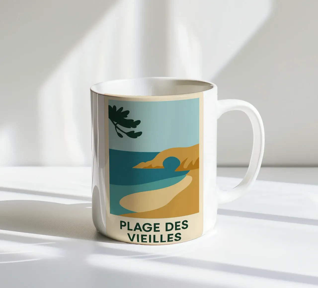 Plage des Vieilles - Una fuga grafica sull'Ile d'Yeu tazza in ceramica da JETLAG | affiches voyage