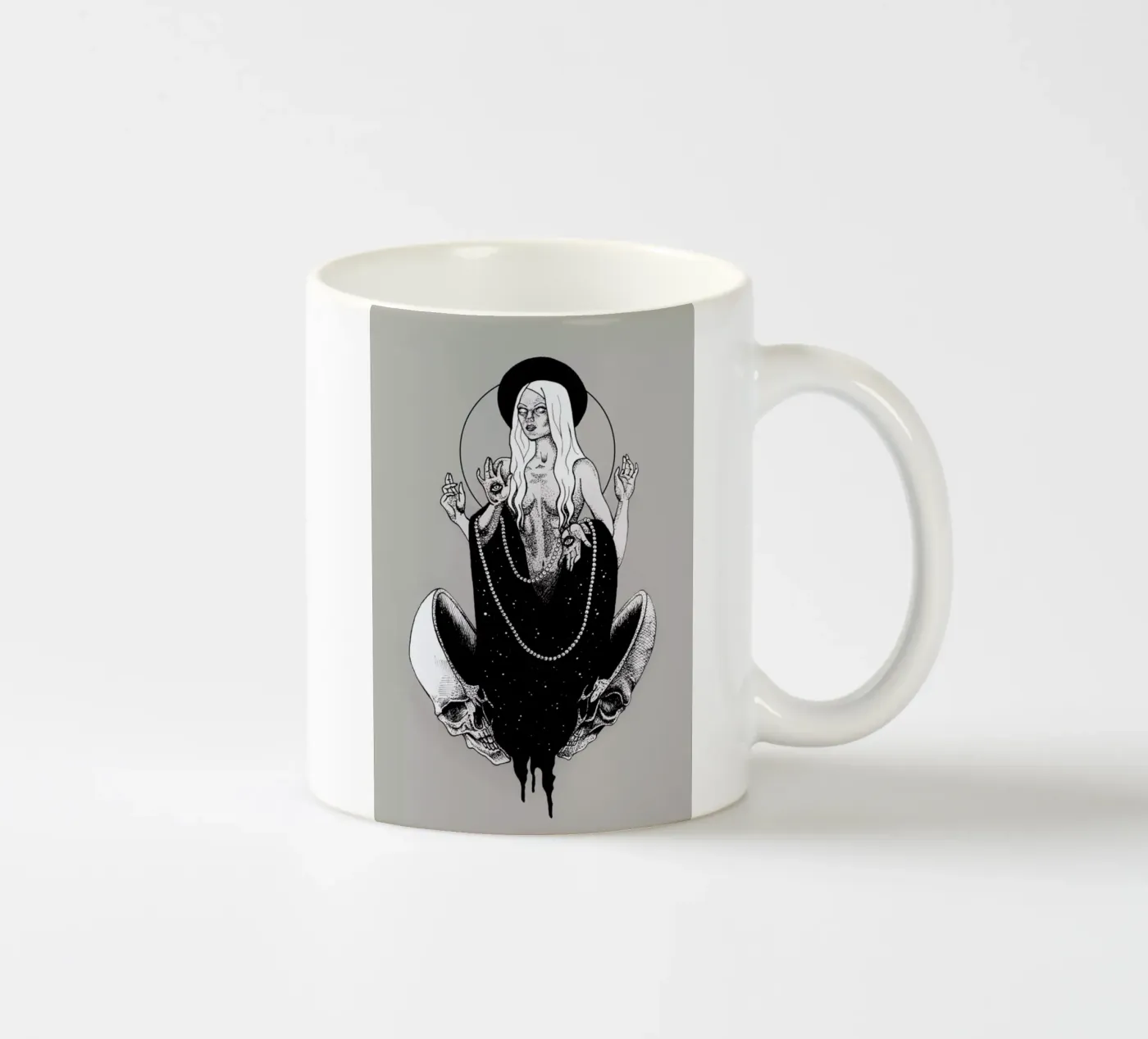 Goddess ceramic mug by Alejandra Sáenz